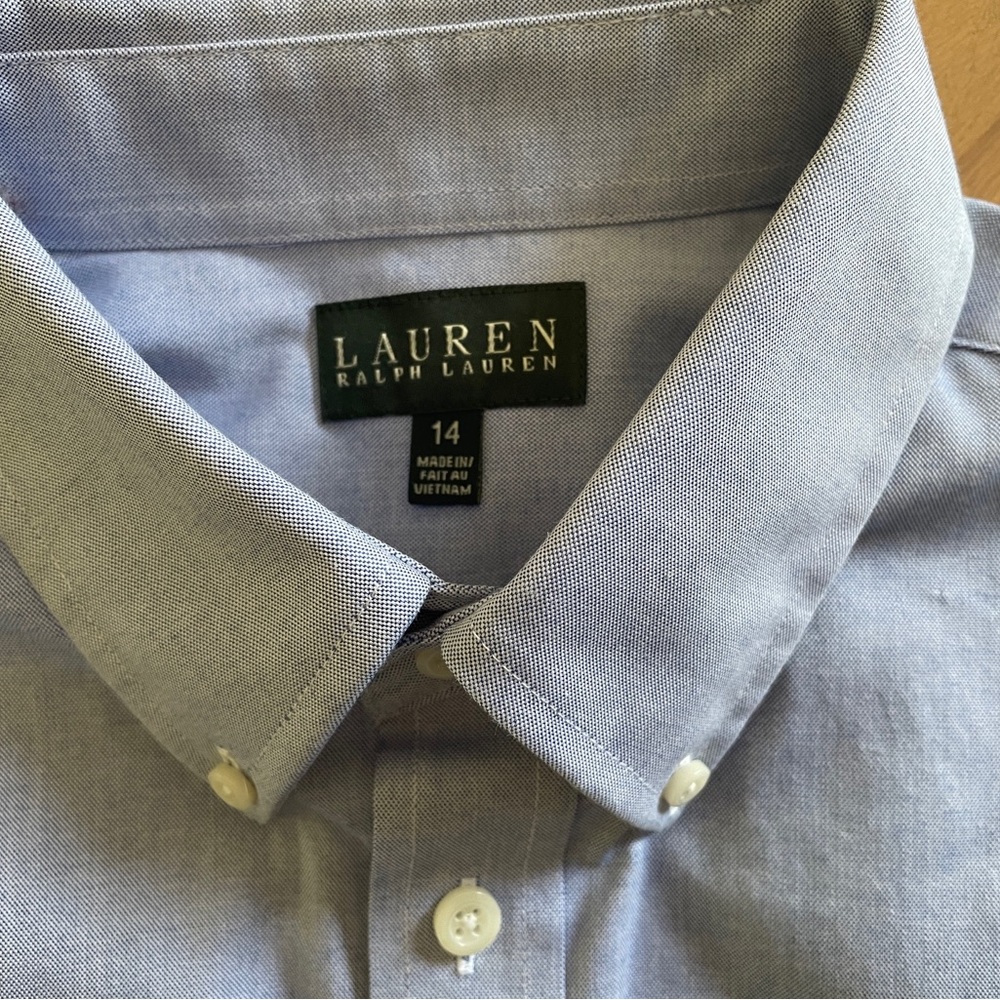 Lauren Ralph Lauren Boys Size 14 button down light Blue shirt